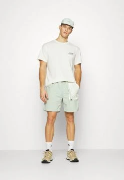 Quiksilver TRAIL MAP TEES - T-shirt Imprimé - Snow White -Quiksilver Soldes 10936ba570754b72a0fe4c8943fc27e2