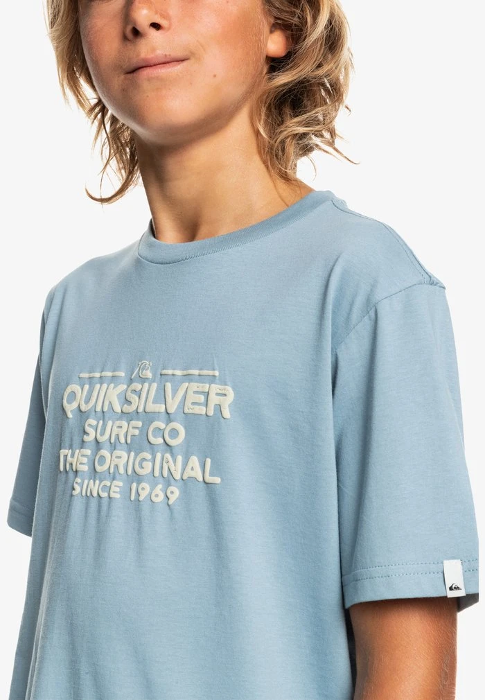 FEEDING LINE - T-shirt imprimé - faded denim Quiksilver FEEDING LINE - T-shirt Imprimé - Faded Denim -Quiksilver Soldes 5b12c43cefa94c0587326713facd77ad