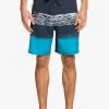 Quiksilver Short - Tarmac 2 Quiksilver Short - Tarmac -Quiksilver Soldes 6ca8f4bd38d348b7a3a23106b97d2e25