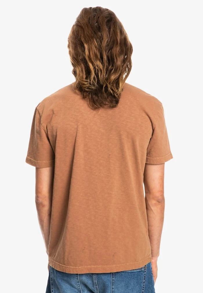 Quiksilver NATURAL DYE -MANCHES COURTES POUR EQY - T-shirt Imprimé - Chipmunk 4 Quiksilver NATURAL DYE -MANCHES COURTES POUR EQY - T-shirt Imprimé - Chipmunk – Image 2