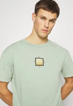 Quiksilver MOUNTAIN RISE TEES - T-shirt Imprimé - Frosty Green 6 Quiksilver MOUNTAIN RISE TEES - T-shirt Imprimé - Frosty Green -Quiksilver Soldes 8517de55ec8041ffb8f9d84c2661a6fa