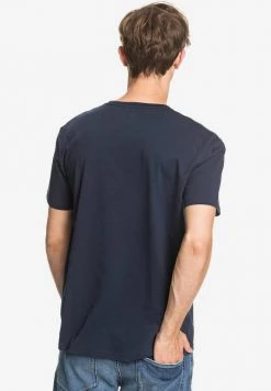 Quiksilver COMPLOGOSS - T-shirt Imprimé - Navy 4 Quiksilver COMPLOGOSS - T-shirt Imprimé - Navy -Quiksilver Soldes 8b6fb9ac3cae491b96aeb944cd6e3def