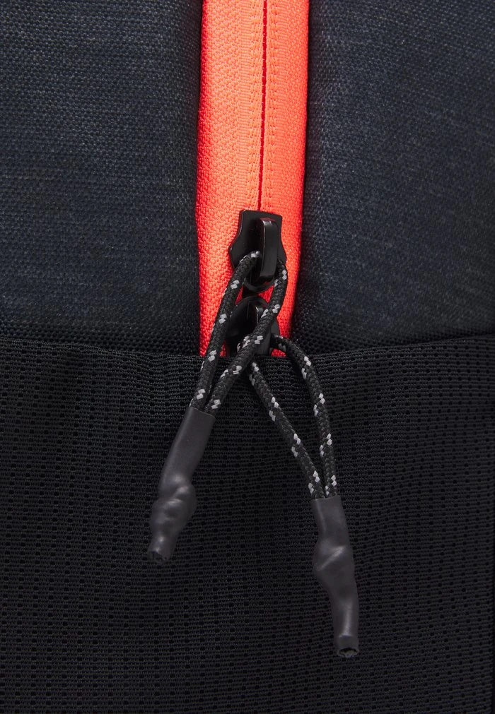 SCHOOLIE YOUTH UNISEX - Sac à dos - dark grey heather Quiksilver SCHOOLIE YOUTH UNISEX - Sac à Dos - Dark Grey Heather -Quiksilver Soldes 96d72bc2978d41f0b60f4441a6000238