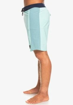 Quiksilver HIGHLITE ARCH - Short De Bain - Light Blue -Quiksilver Soldes 9a79f61d112d418f94701d9bd1c4e5c1