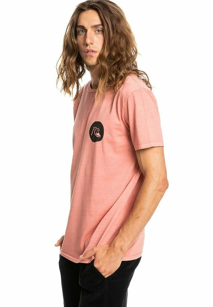 Quiksilver BE STILL MANCHES COURTES - T-shirt Imprimé - Rosette 6 Quiksilver BE STILL MANCHES COURTES - T-shirt Imprimé - Rosette – Image 4