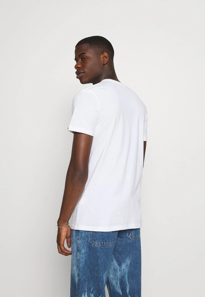 COMP LOGO SS - T-shirt imprimé - white Quiksilver COMP LOGO SS - T-shirt Imprimé - White -Quiksilver Soldes b35092acc31a47458234c5b2628df82c