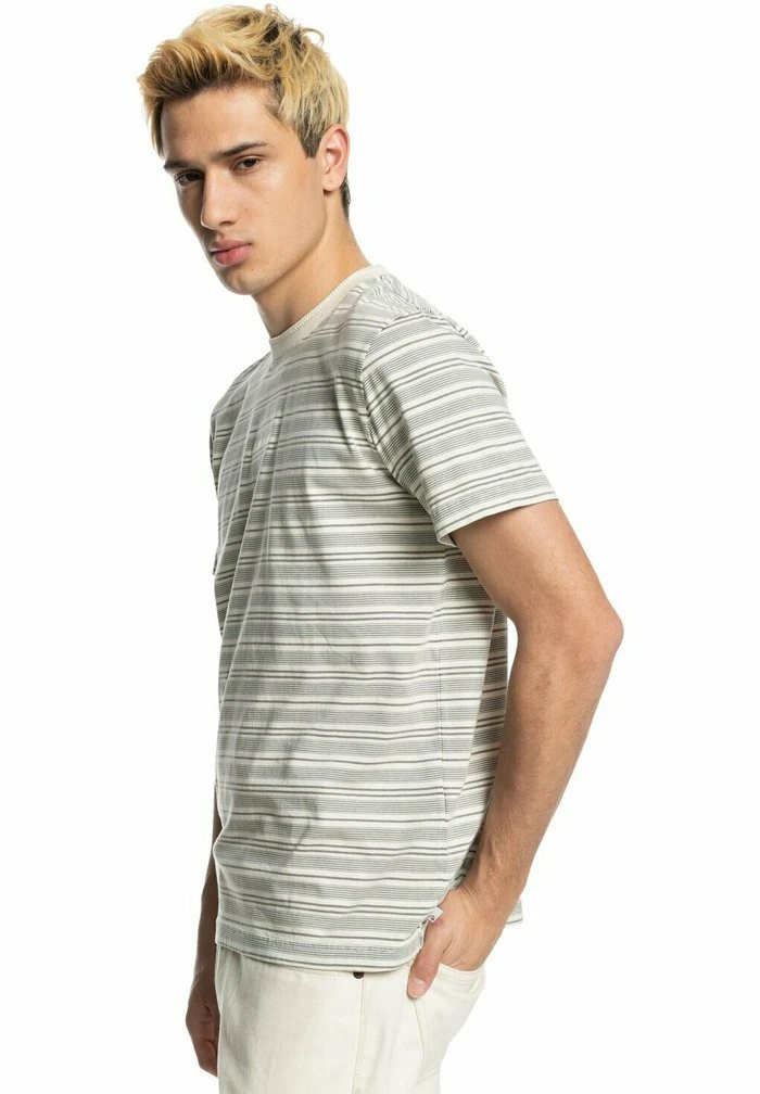 BLORA - T-shirt imprimé - antique white blora Quiksilver BLORA - T-shirt Imprimé - Antique White Blora -Quiksilver Soldes b816d75c8efa4fdd8dd8da6ae7acac18