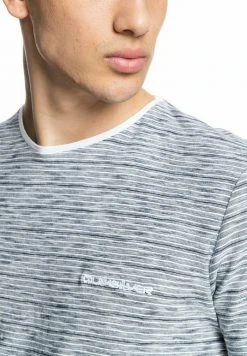 Quiksilver KENTIN - T-shirt Imprimé - Navy Kentin 9 Quiksilver KENTIN - T-shirt Imprimé - Navy Kentin -Quiksilver Soldes bbc0f344f40648cf8ff5f0e3e96cb95c