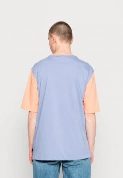 Quiksilver MASTER PLAN TEE - T-shirt Imprimé - Purple Impression -Quiksilver Soldes d6b4b47528854d44a2ad288c7765c874