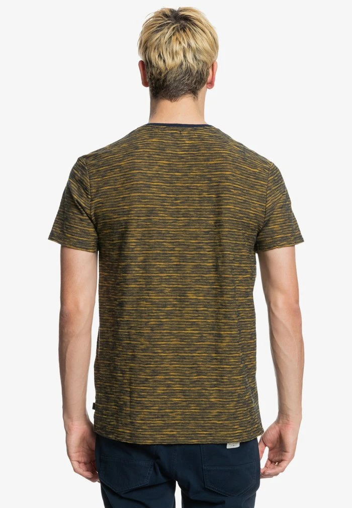 Quiksilver KENTIN - T-shirt Imprimé - Nugget Gold Kentin 5 Quiksilver KENTIN - T-shirt Imprimé - Nugget Gold Kentin – Image 3