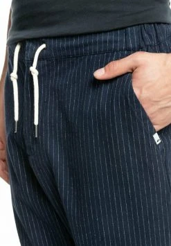 Quiksilver Pantalon Classique - Navy Blazer Pinstripe 6 Quiksilver Pantalon Classique - Navy Blazer Pinstripe -Quiksilver Soldes e5b48a3bdbab4407a99774a7384382be