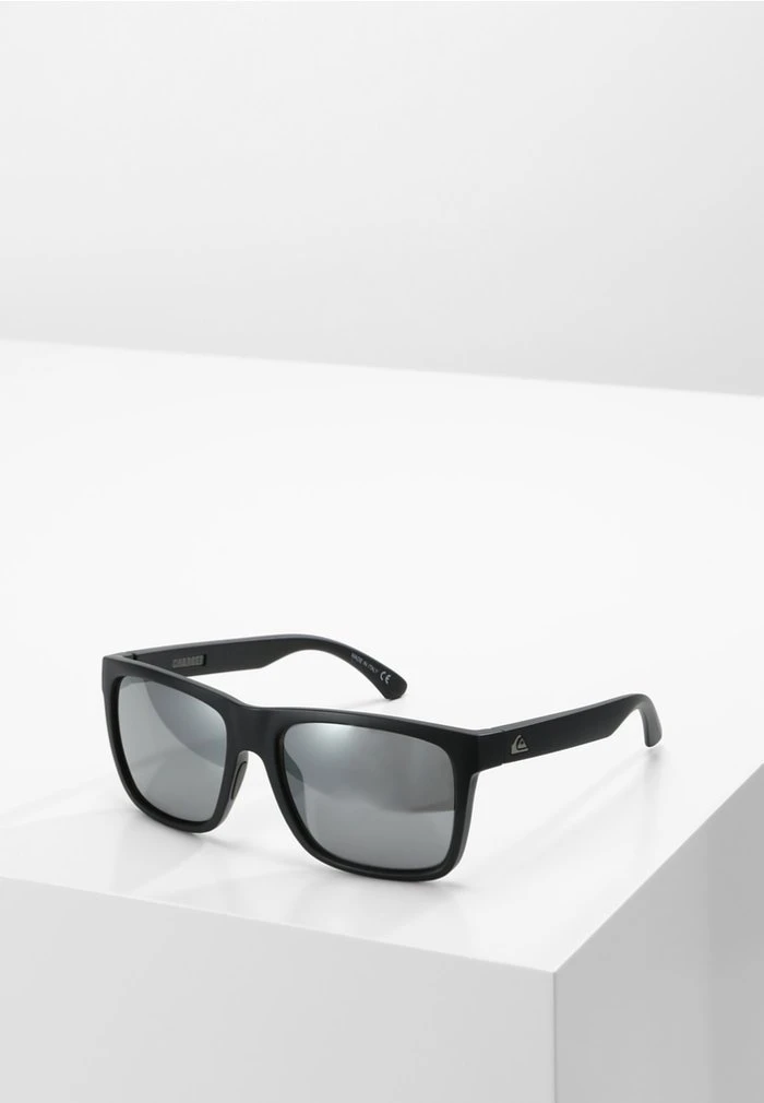 CHARGER - Lunettes de soleil - black Quiksilver CHARGER - Lunettes De Soleil - Black -Quiksilver Soldes f378b51439ed4d9ab3a2f441045d5394